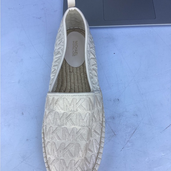 Wanted wanted wanted - Picture 7 of 8